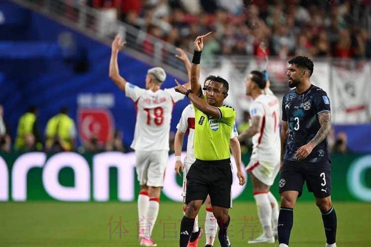 十人巴拉圭1-0送土耳其出局!65秒闪击 世界杯捂嘴染红首人诞生 十人巴拉圭1-0送土耳其出局!65秒闪击 世界杯捂嘴染红首人诞生